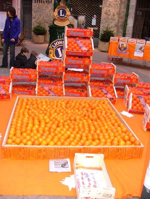 pyramide d'orange toujours